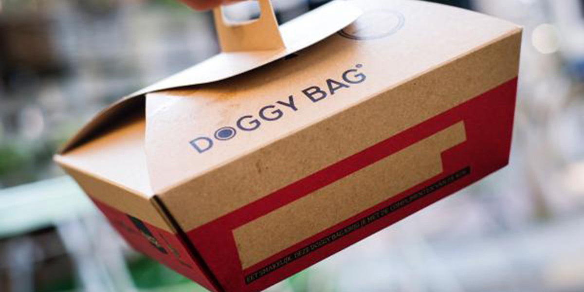 Spreco alimentare, la proposta di legge per la «doggy bag» obbligatoria